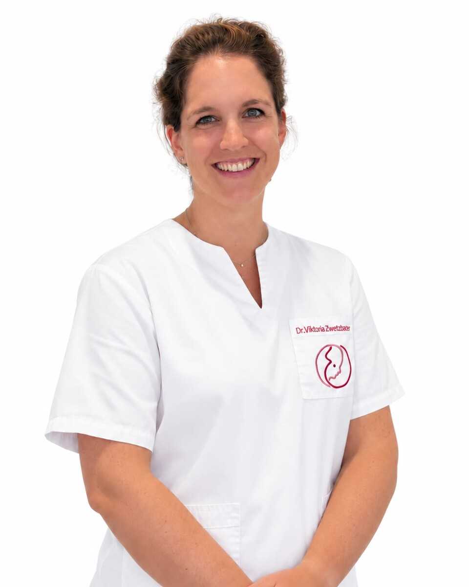 Dr. Viktoria Zwetzbacher