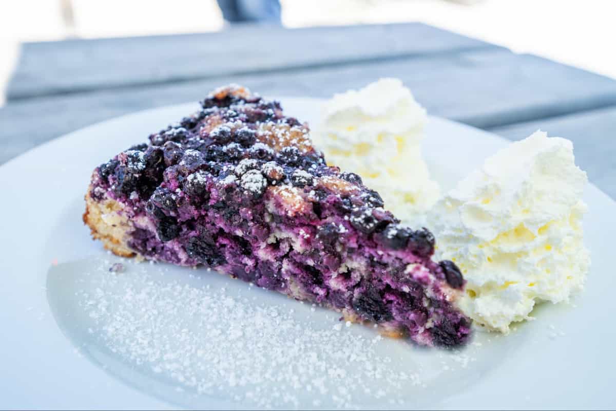 Heidelbeerkuchen mit Schlagobers