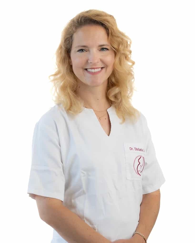 Dr. Stefanie Lázár